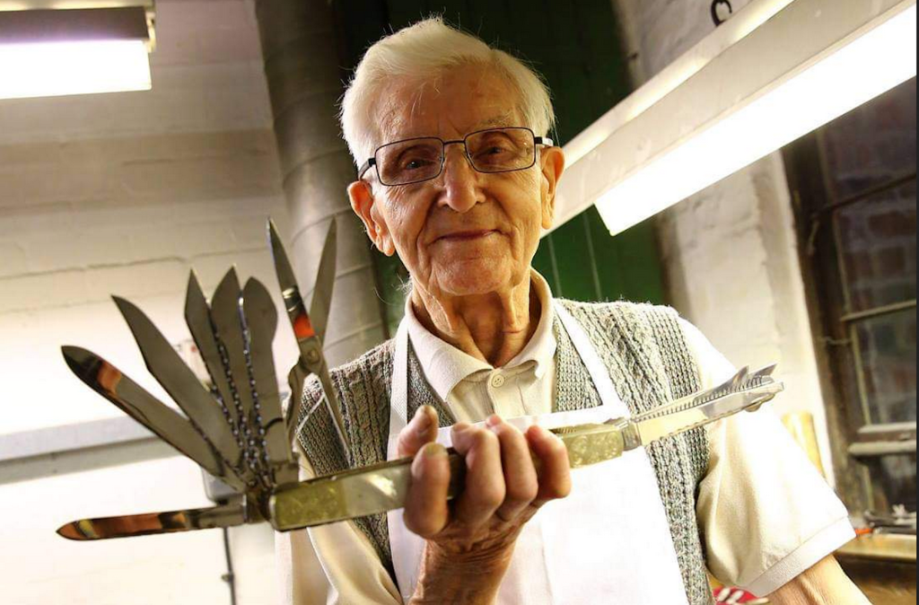 Above: Stan Shaw continued to make handmade knives into his 90s. Photo by Ian M Spooner/Sheffield Industrial Museums Trust.