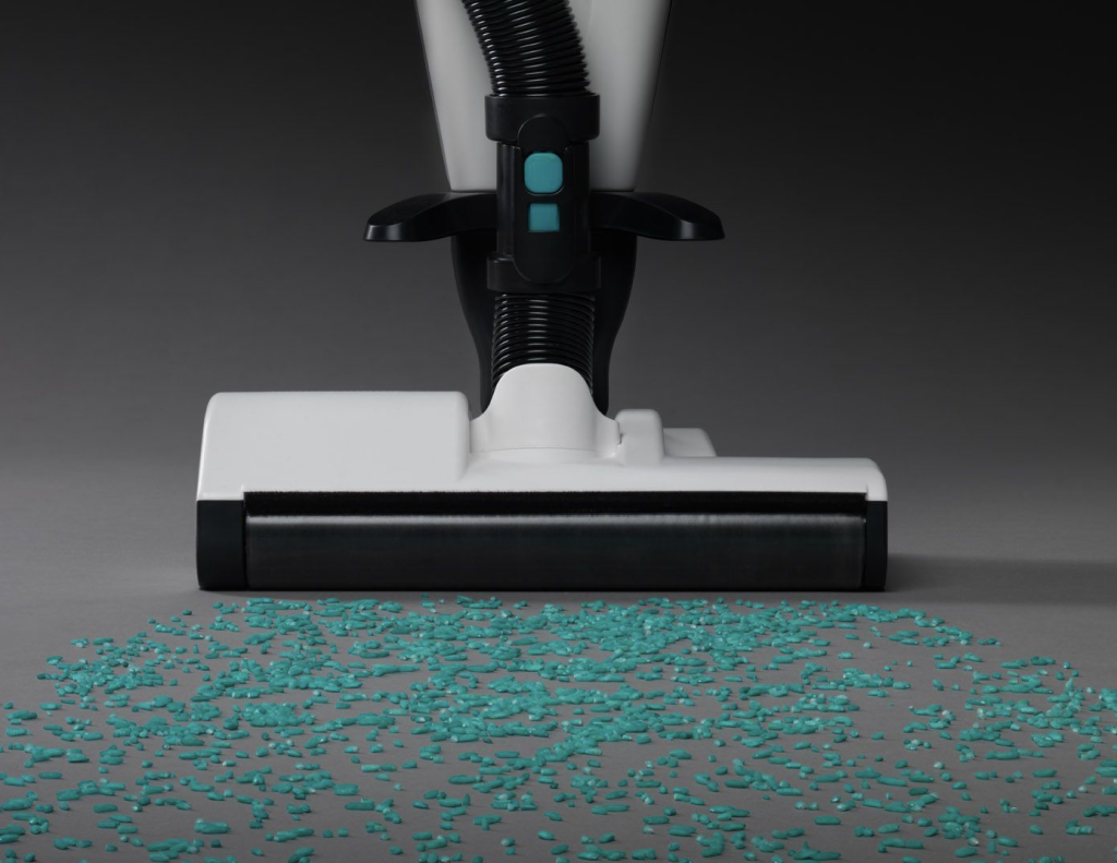 Above: ‘Built to last’ is increasingly a selling point for consumers. Pictured is Lupe’s Pure Cordless Vacuum Cleaner, which has fully replaceable parts.