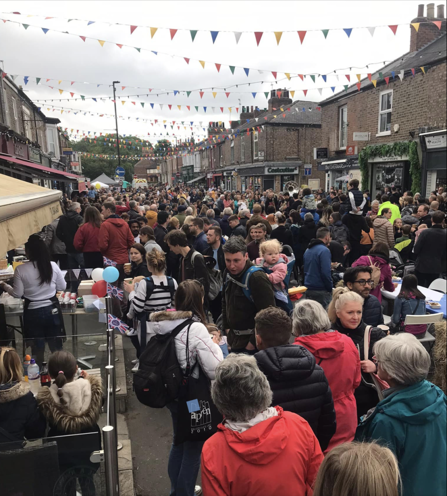 Above: Frankie & Johnny’s Cookshop provided tablecloths for the busy street party in its road.